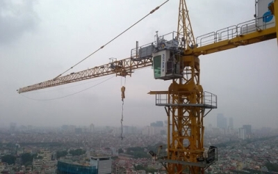 CẨU THÁP POTAIN MC115B